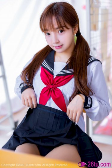 用嘴接住姨拉出来的屎视频