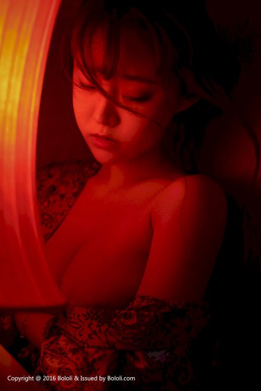 掰开美妇大腿疯狂交合
