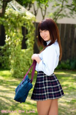 舌钻到逼里舔尿h
